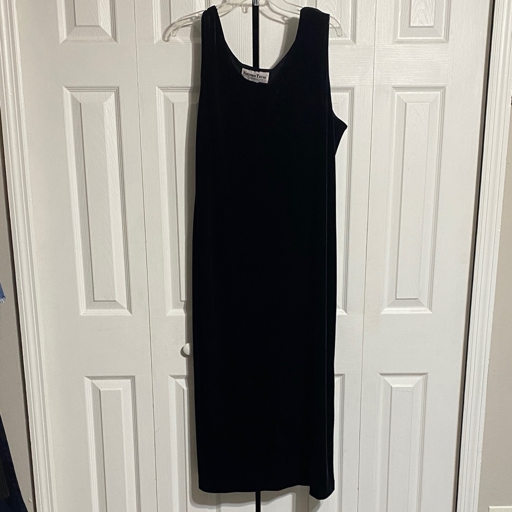Another Thyme long black sleeveless velvet dress size 20W